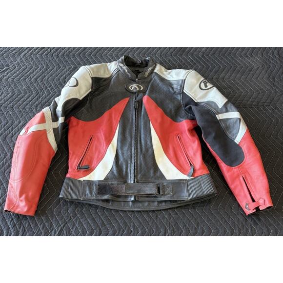 Fieldsheer Men’s Leather Motorcycle Jacket Size 44 Red Black Gray Armored